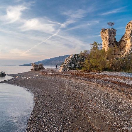 Kuca Za Odmor Jelena Starigrad Paklenica Exterior foto