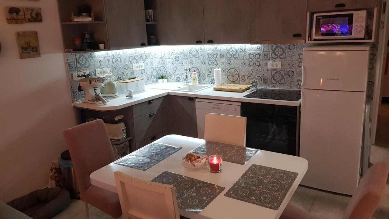 Kuca Za Odmor Jelena Starigrad Paklenica Exterior foto
